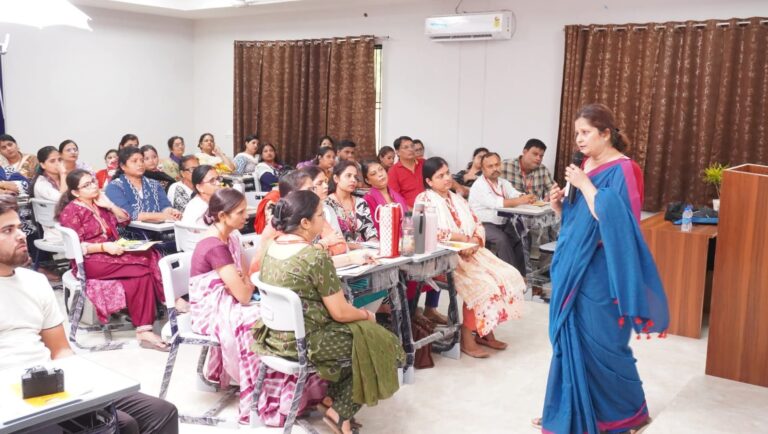 राजीव इंटरनेशनल स्कूल में हुई फैकेल्टी डेवलपमेंट पर वर्कशॉपडॉ. अक्षिता बहुगुणा ने योग्यता आधारित शिक्षा पर डाला प्रकाश